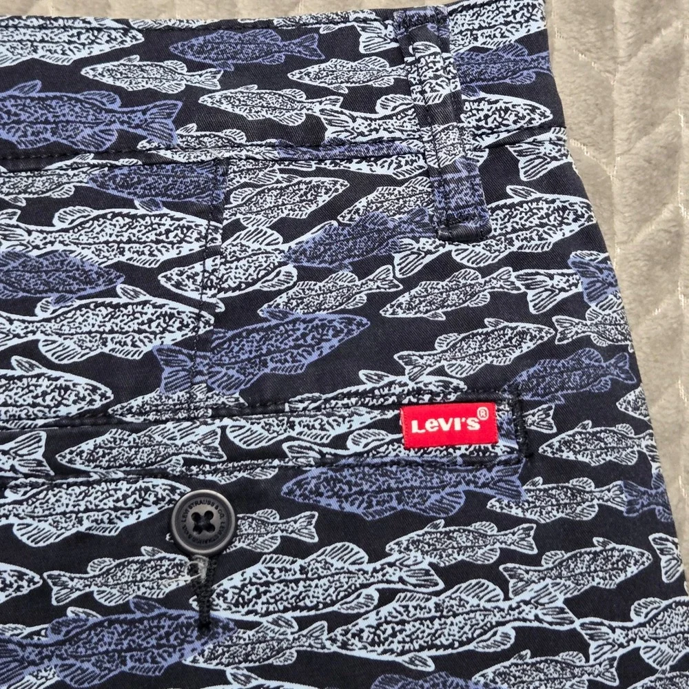 Levis XX Chino Shorts Mens 31 Navy Blue Fish Print Stretch Cotton Summer Outdoor